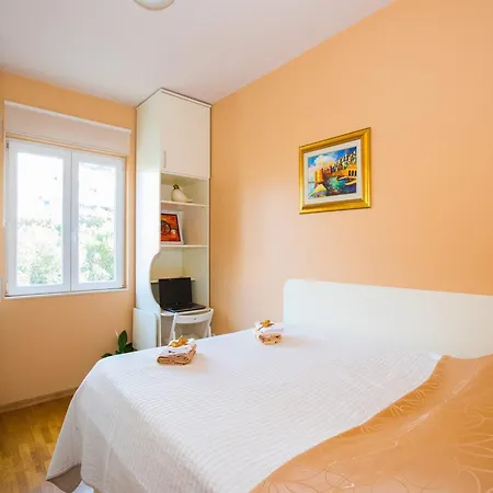 Apartment 3 Beaches With Free Parking